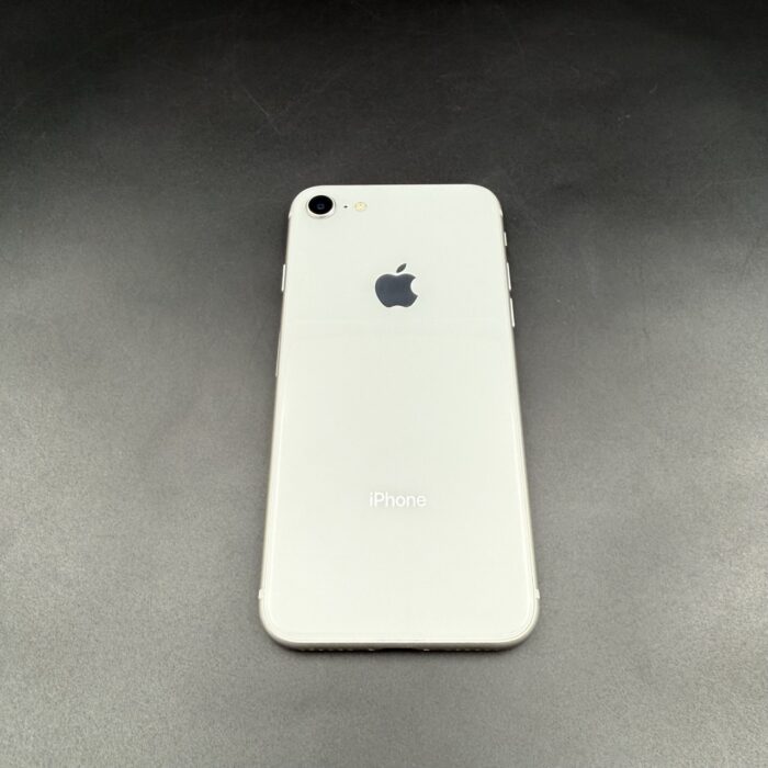 iPhone 8 64GB Silver - Image 8