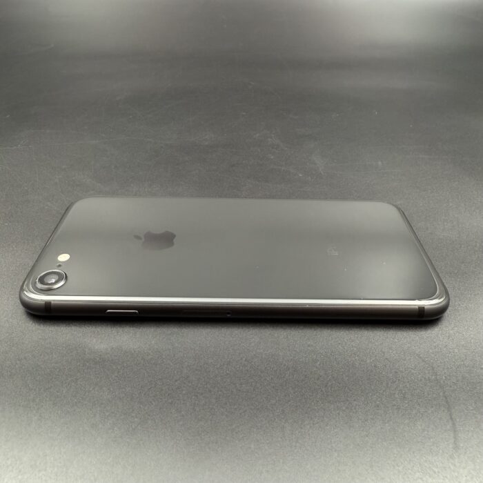 iPhone 8 64GB Space Grey - Image 2