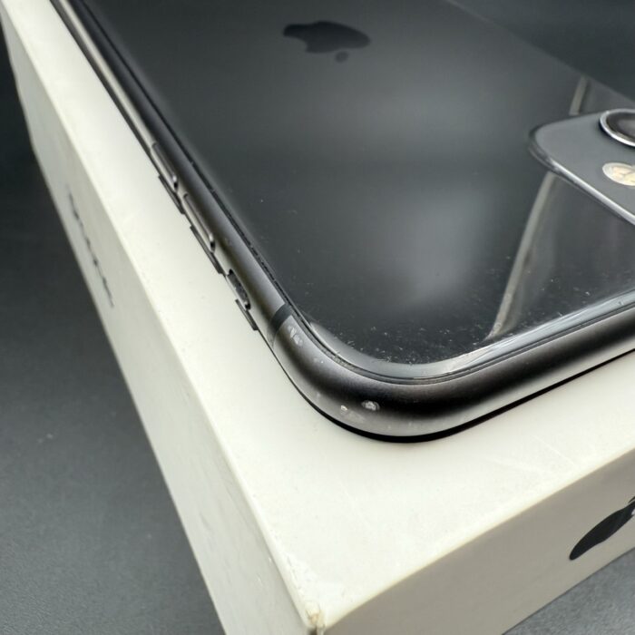 iPhone 11 64GB Black - Image 6