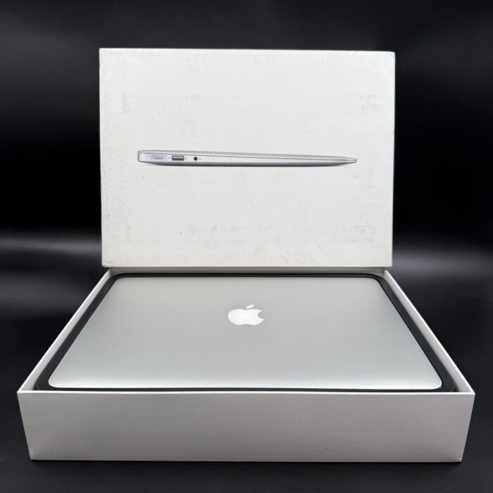 Macbook Air 13" 2017 1.8Ghz | 128GB SSD | 8GB Ram | Core i5 Silver - Image 2