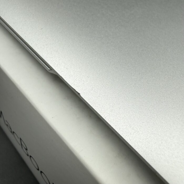 Macbook Air 13" 2017 1.8Ghz | 128GB SSD | 8GB Ram | Core i5 Silver - Image 7