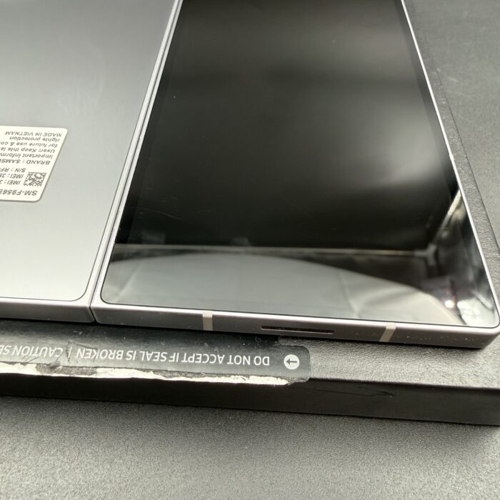 Samsung Galaxy Fold 6 256GB Silver Shadow - Image 4