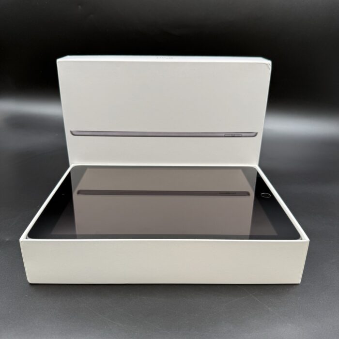 iPad 9th Generation 64GB Wifi Space Grey - Image 2