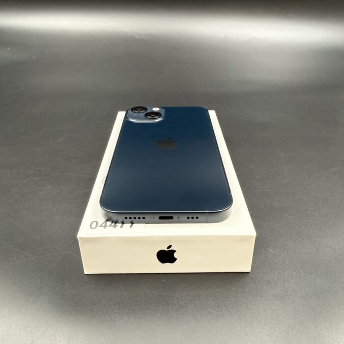 iPhone 13 128GB Midnight - Image 4