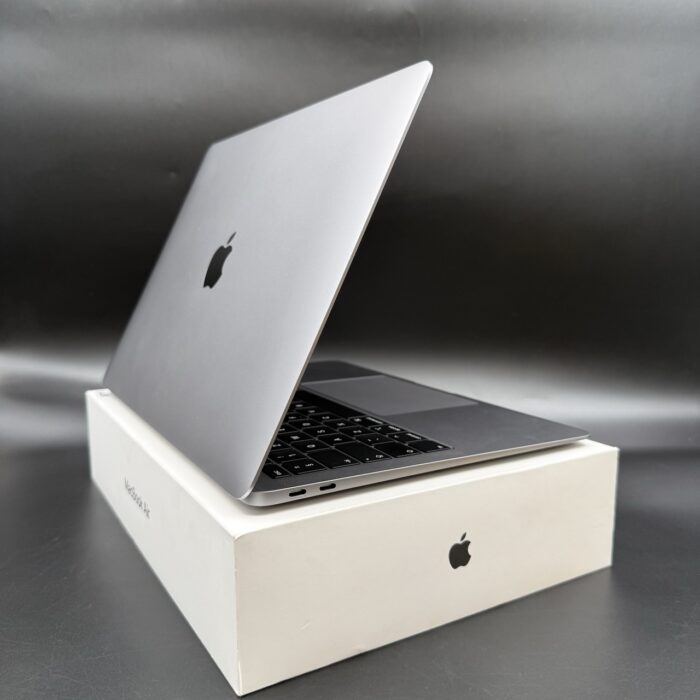 MacBook Air 13" 2019 1.6GHz | 128GB SSD | 8GB Ram | Core i5 Space Grey - Image 3