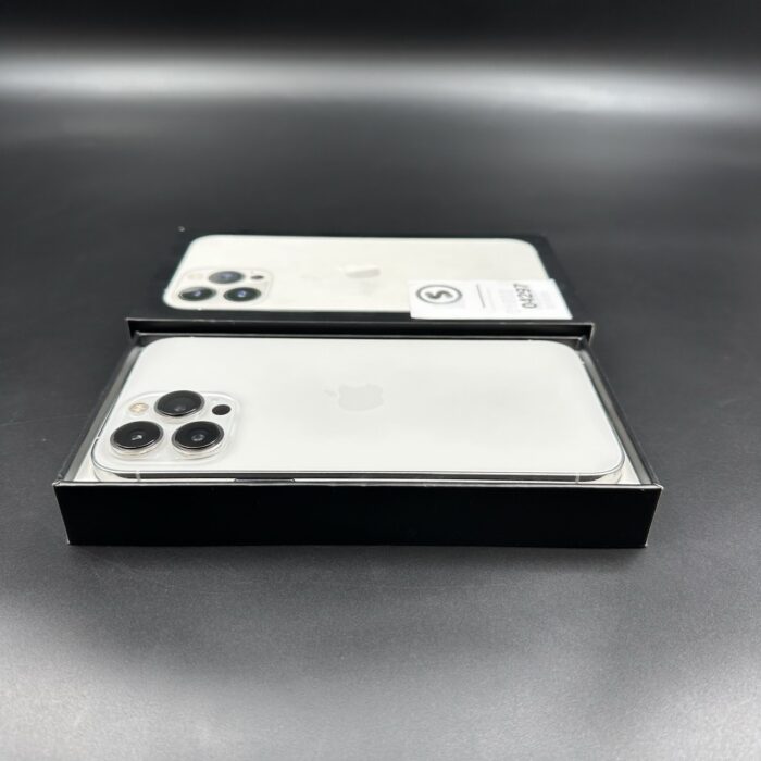 iPhone 13 Pro Max 256GB Silver - Image 2