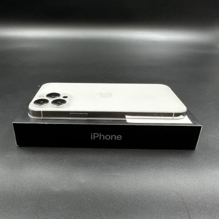 iPhone 13 Pro Max 256GB Silver - Image 3