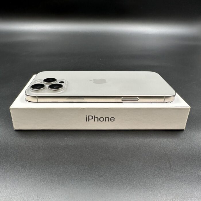 iPhone 16 Pro Max 256GB Natural Titanium - Image 3