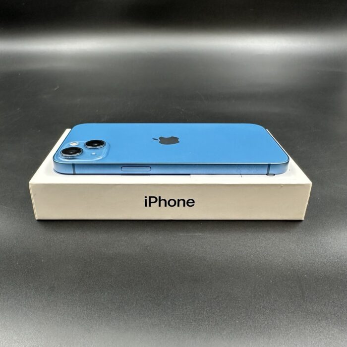 iPhone 13 128GB Blue - Image 3