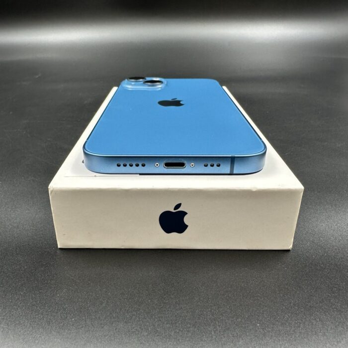 iPhone 13 128GB Blue - Image 4