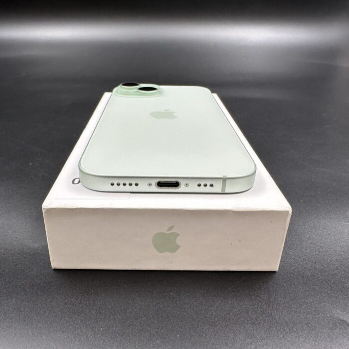 iPhone 15 256GB Green - Image 4