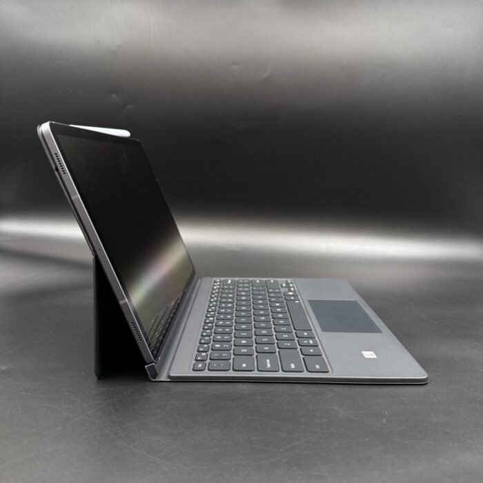 Samsung Galaxy Tab S10+ 5G 256GB Gray With S Pen + Book Cover Keyboard (Combo deal) - Image 3
