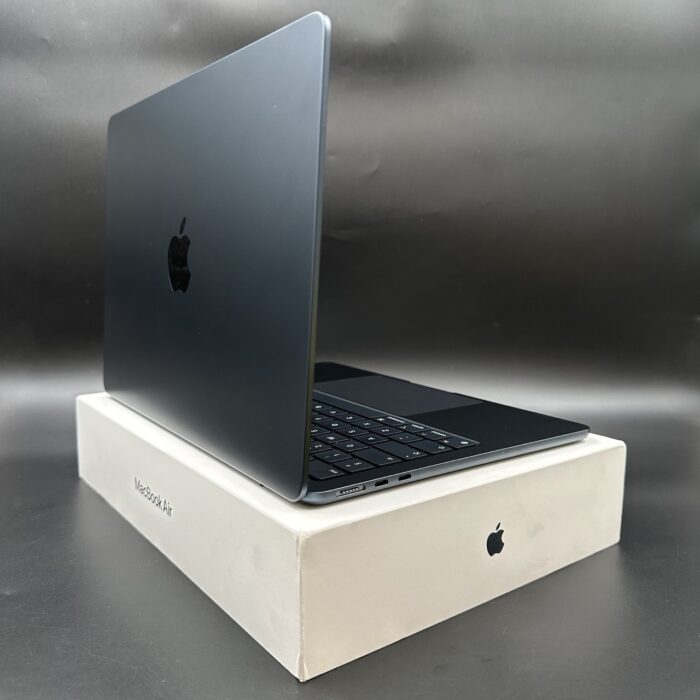 Macbook Air M3 13-inch 8GB 256GB Midnight - Image 3