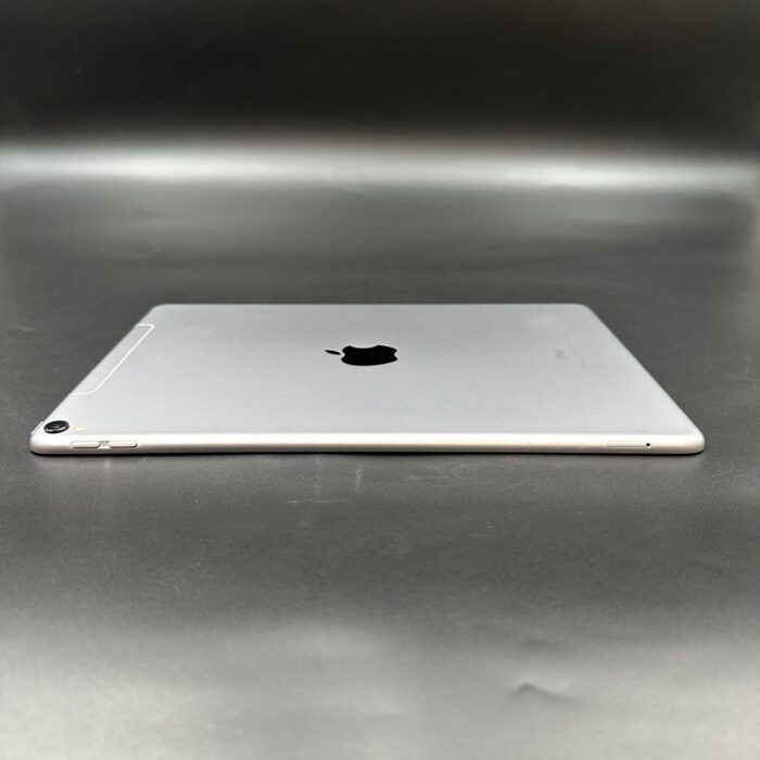 iPad Pro 10.5-inch 512GB (1st Gen) WiFi + Cellular Space Grey - Image 2
