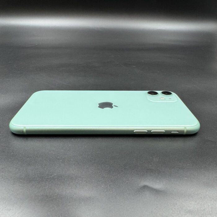 iPhone 11 64GB Green - Image 4