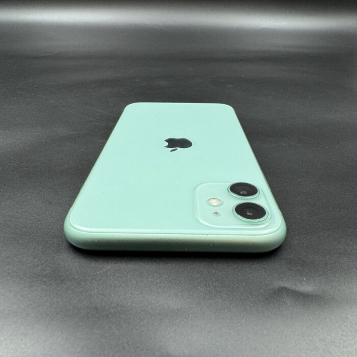 iPhone 11 64GB Green - Image 5