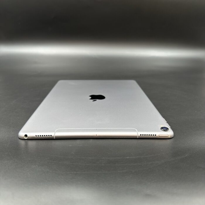 iPad Pro 10.5-inch 512GB (1st Gen) WiFi + Cellular Space Grey - Image 5
