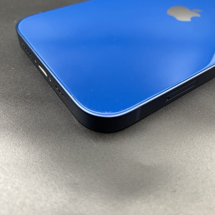 iPhone 12 256GB Blue - Image 4