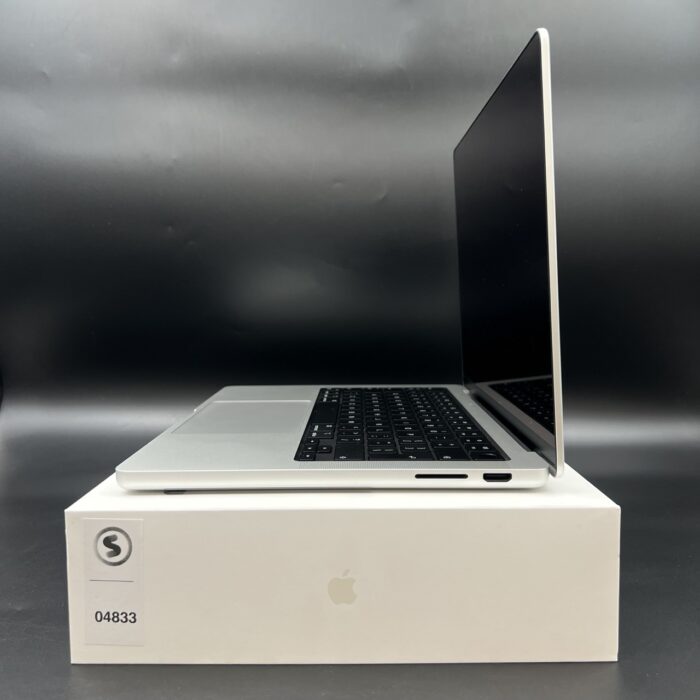 Macbook Pro 14" M3 | 8GB | 1TB | Silver - Image 5