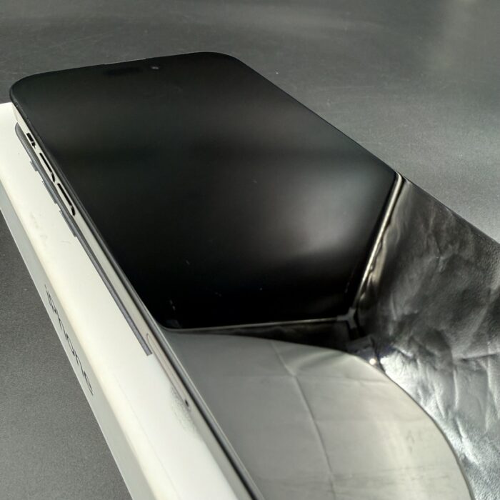iPhone 15 Plus 128GB Midnight - Image 8