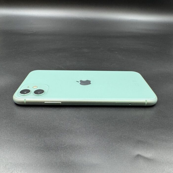 iPhone 11 64GB Green - Image 2