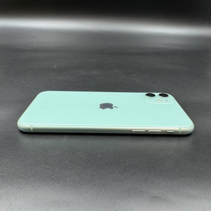 iPhone 11 64GB Green - Image 4