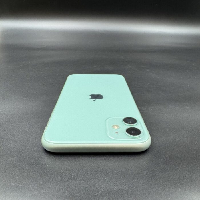 iPhone 11 64GB Green - Image 5