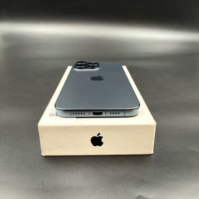 iPhone 15 Pro Max 256GB Blue Titanium - Image 4