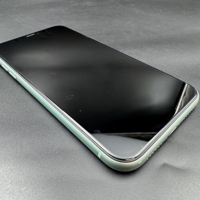 iPhone 11 64GB Green - Image 6
