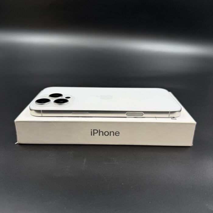 iPhone 16 Pro Max 256GB White Titanium - Image 3
