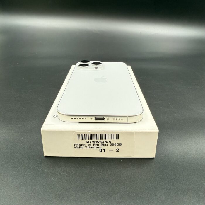 iPhone 16 Pro Max 256GB White Titanium - Image 4