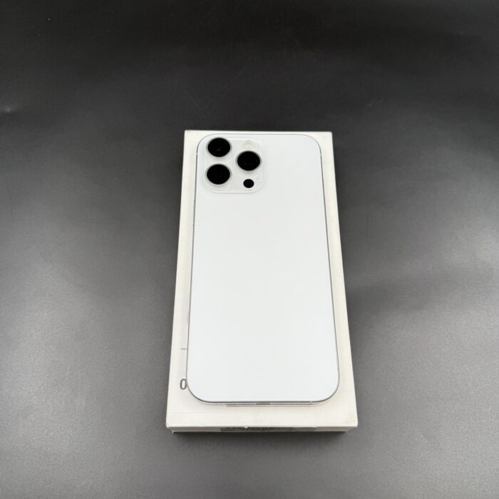 iPhone 16 Pro Max 256GB White Titanium - Image 8