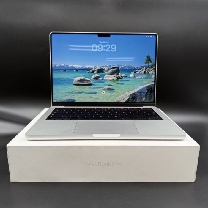Macbook Pro 14" M3 | 8GB | 512GB | Silver - Image 8