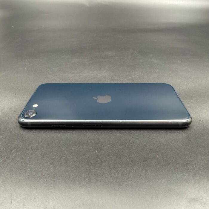 iPhone SE (3rd generation) 64GB Midnight - Image 2