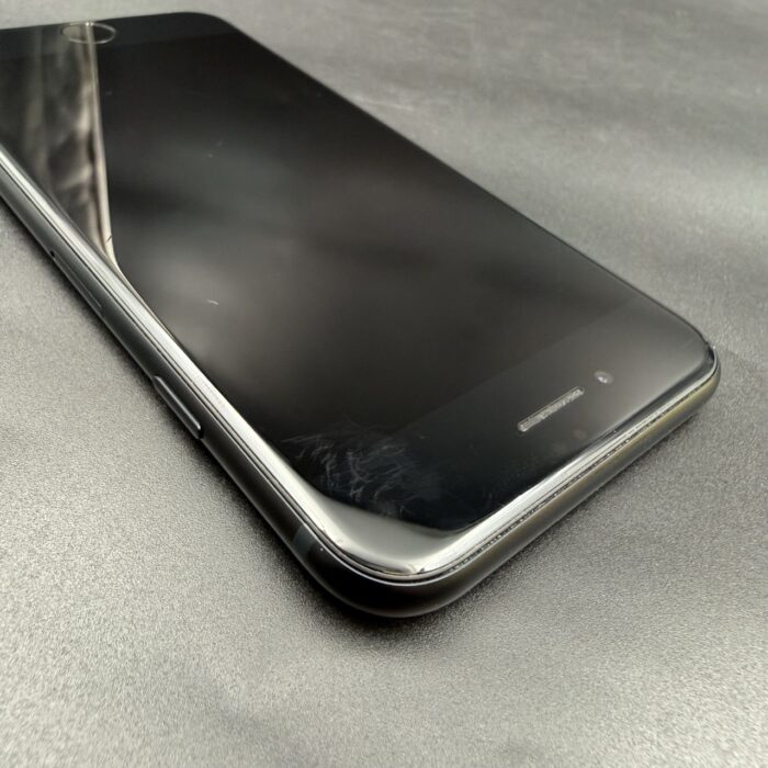 iPhone SE (3rd generation) 64GB Midnight - Image 6