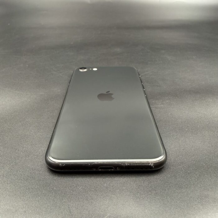 iPhone SE (2nd Gen) Black - Image 3