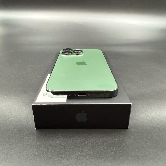 iPhone 13 Pro 256GB Alpine Green - Image 4
