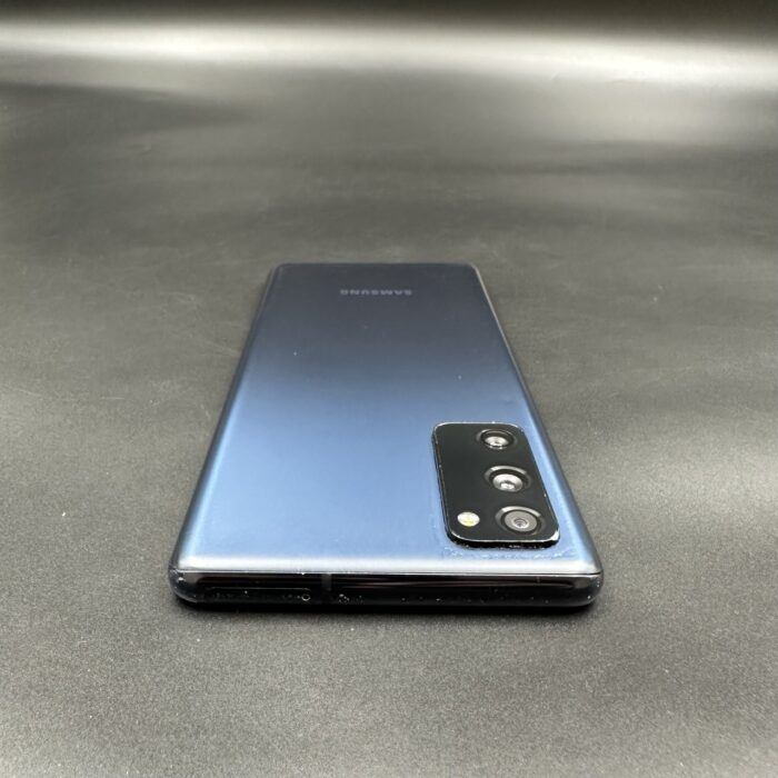 Samsung Galaxy S20 FE 128GB Dual Sim Blue (Cracked Screen) - Image 6