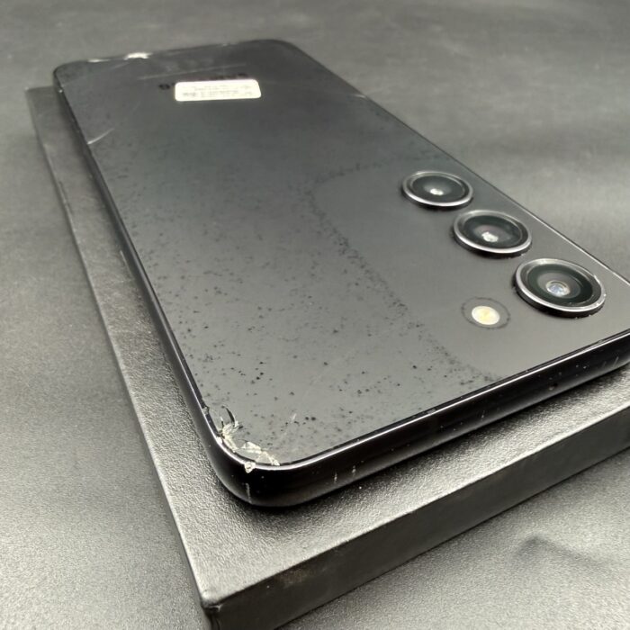 Samsung Galaxy S23 256GB Phantom Black (Cracked Back) - Image 6
