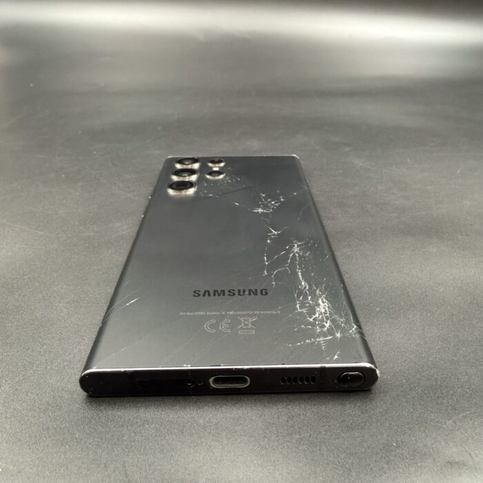 Samsung Galaxy S22 Ultra 256GB Phantom Black (Cracked Back) - Image 3