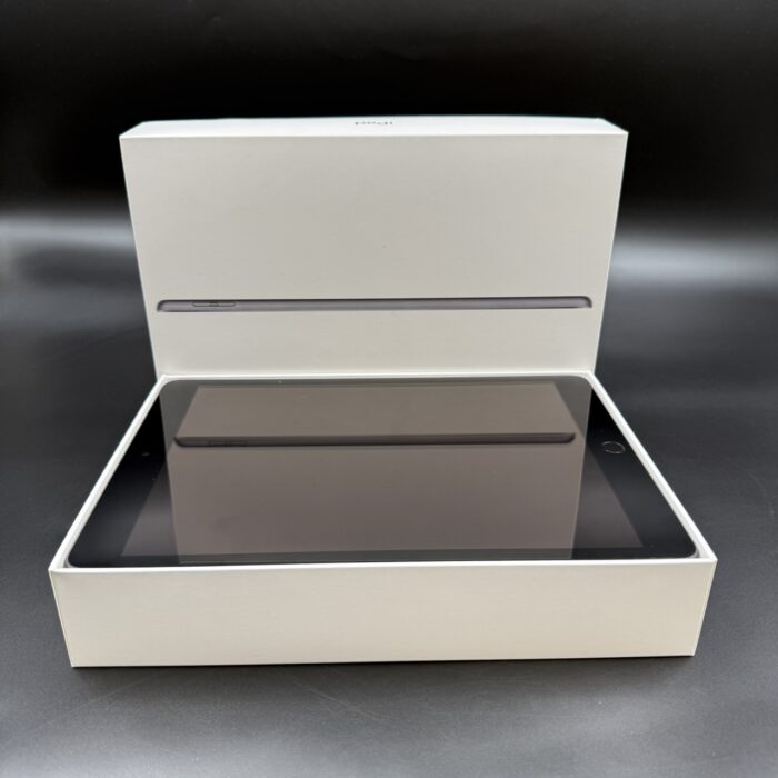iPad 9th Generation 64GB Wifi Space Grey - Image 2