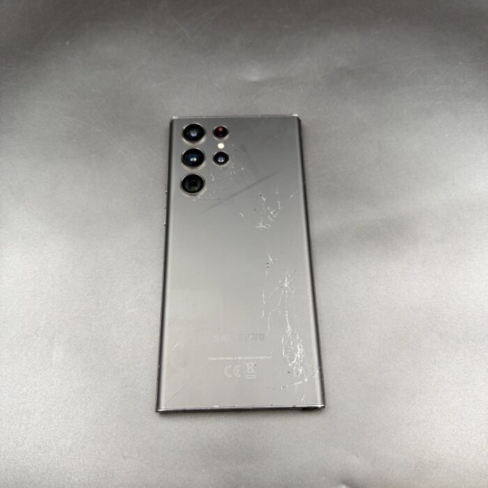 Samsung Galaxy S22 Ultra 256GB Phantom Black (Cracked Back) - Image 9