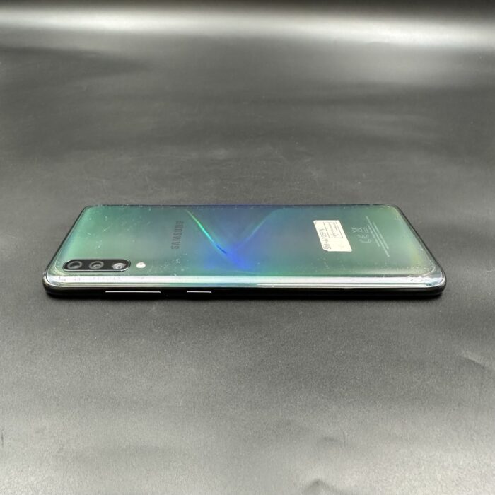 Samsung Galaxy A70 128GB Black - Image 2