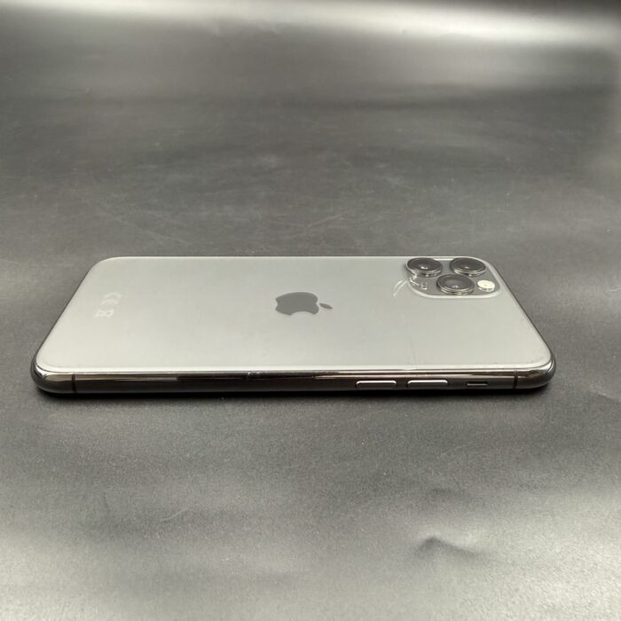 iPhone 11 Pro 512GB Space Grey (Cracked Back) - Image 4