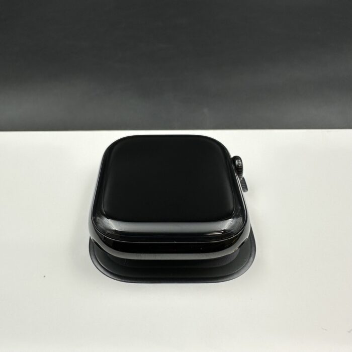 Apple Watch Series 10 42MM Jet Black - Image 3