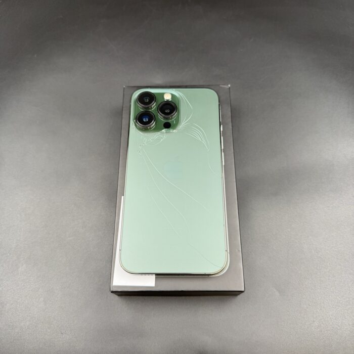 iPhone 13 Pro 128GB Alpine Green (Cracked Back) - Image 10