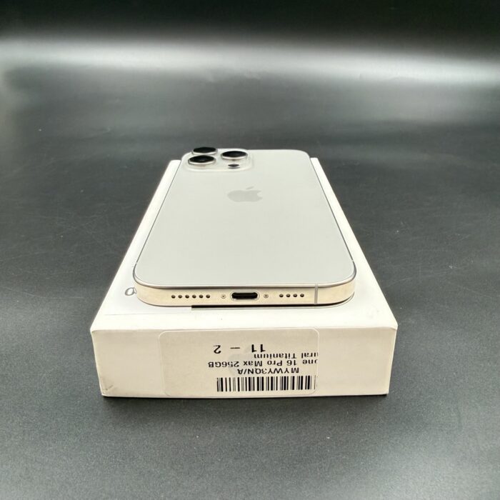 iPhone 16 Pro Max 256GB White Titanium - Image 4