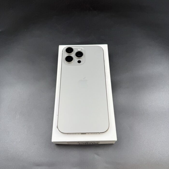 iPhone 16 Pro Max 256GB White Titanium - Image 8