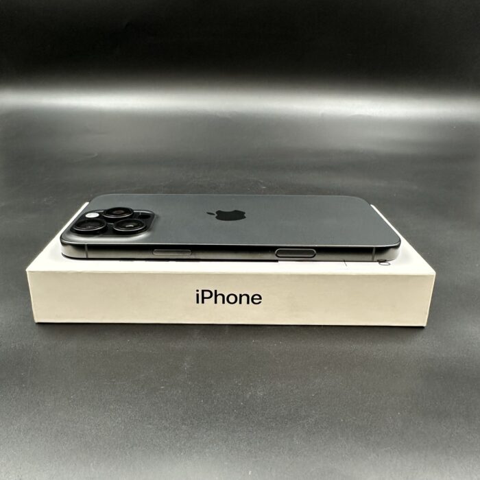 iPhone 16 Pro Max 256GB Black Titanium - Image 3