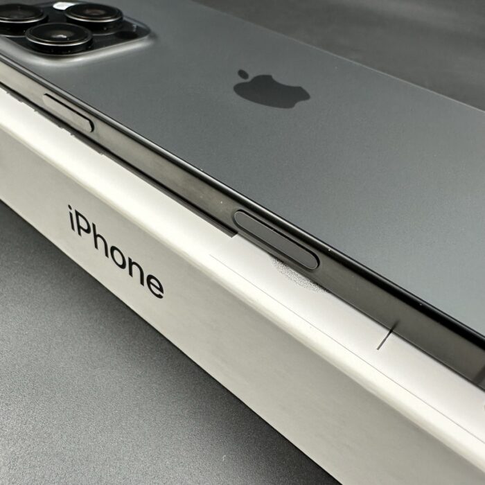 iPhone 16 Pro Max 256GB Black Titanium - Image 4